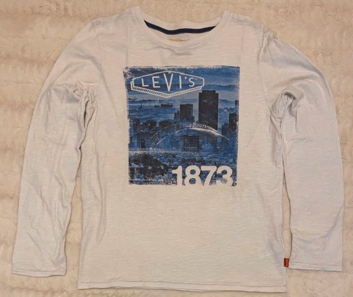 Tee shirt levis taille 14 ans excellent état