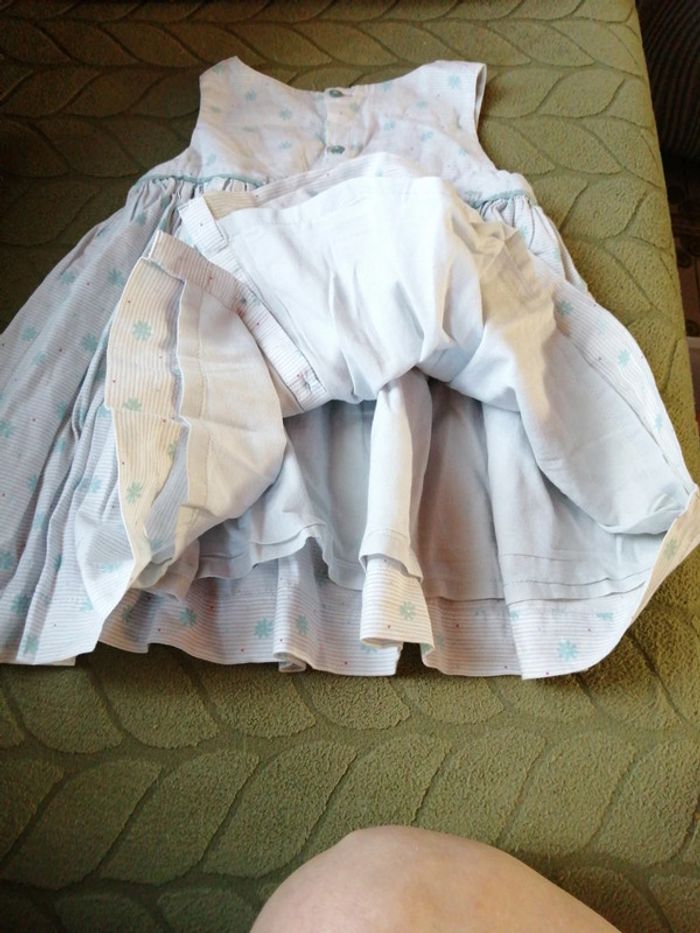 Robe bleue fleurie - photo numéro 5