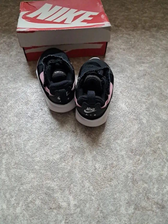 Chaussure taille 23 - photo numéro 3