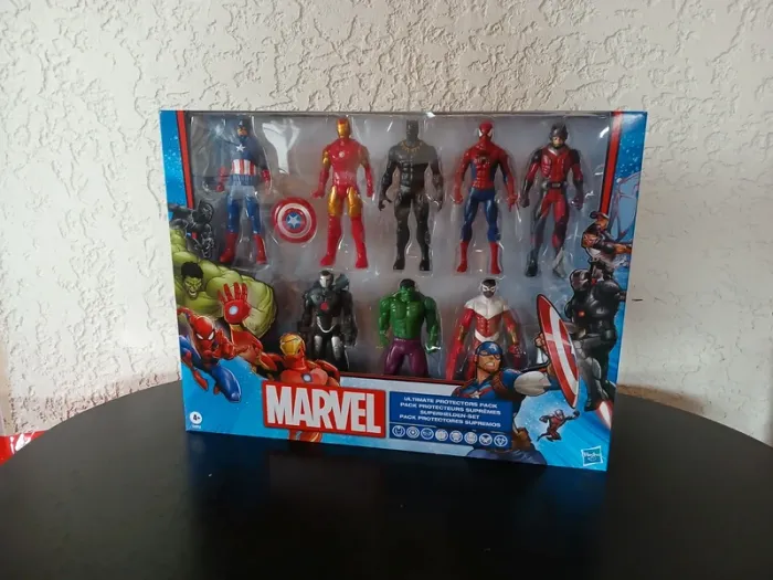 Coffret 8 figurines Marvel