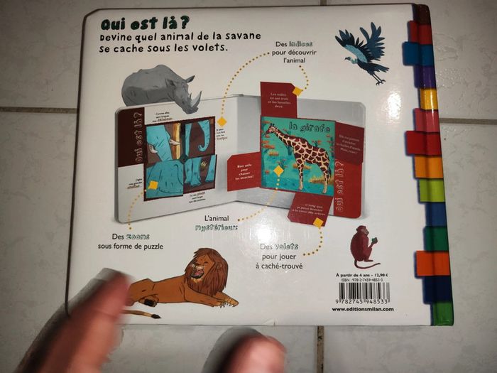 Livre qui est là sur la savane - photo numéro 2