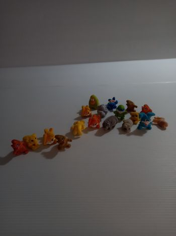 Figurines kinder douce