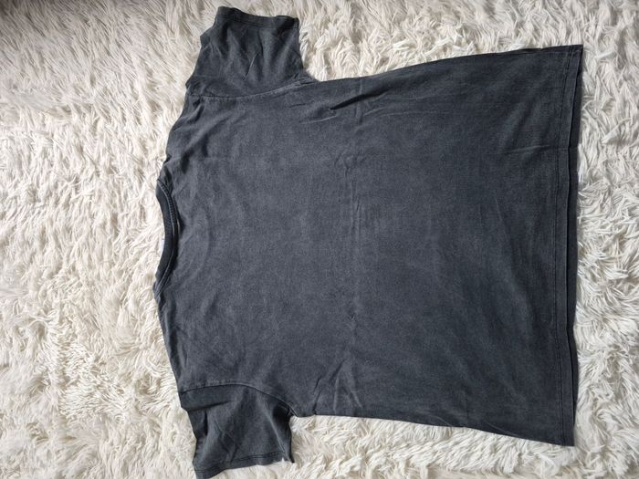 Tee Shirt Bershka gris - Taille S - Neuf - photo numéro 7