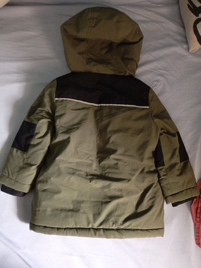 Manteau enfant de 4 ans - photo numéro 2