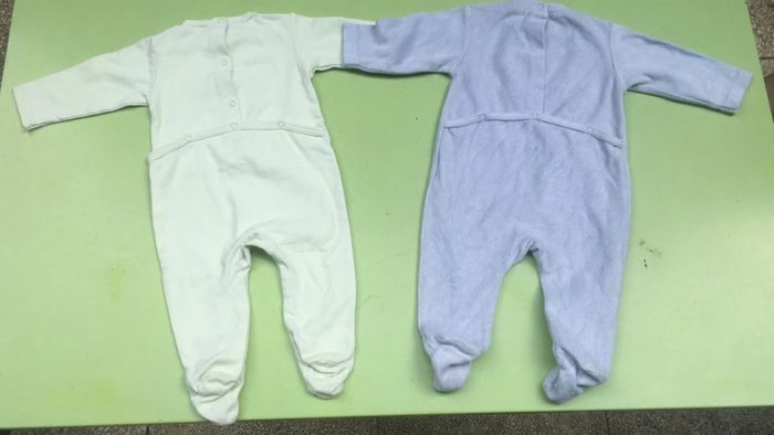 2 pyjamas - photo numéro 4