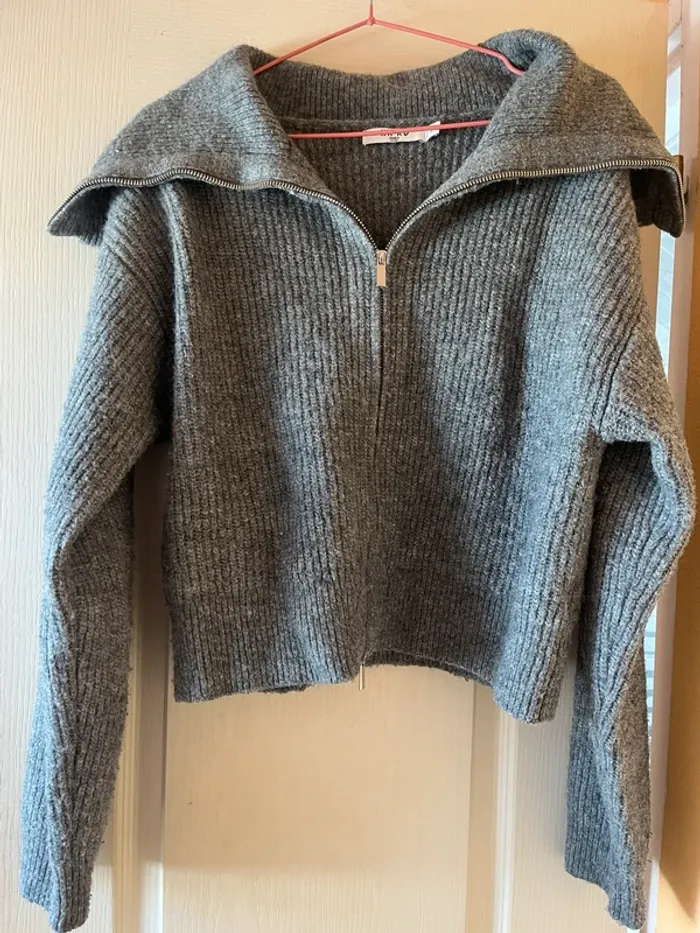 cardigan gilet tricoté avec col zippe na-kd gris - photo numéro 2