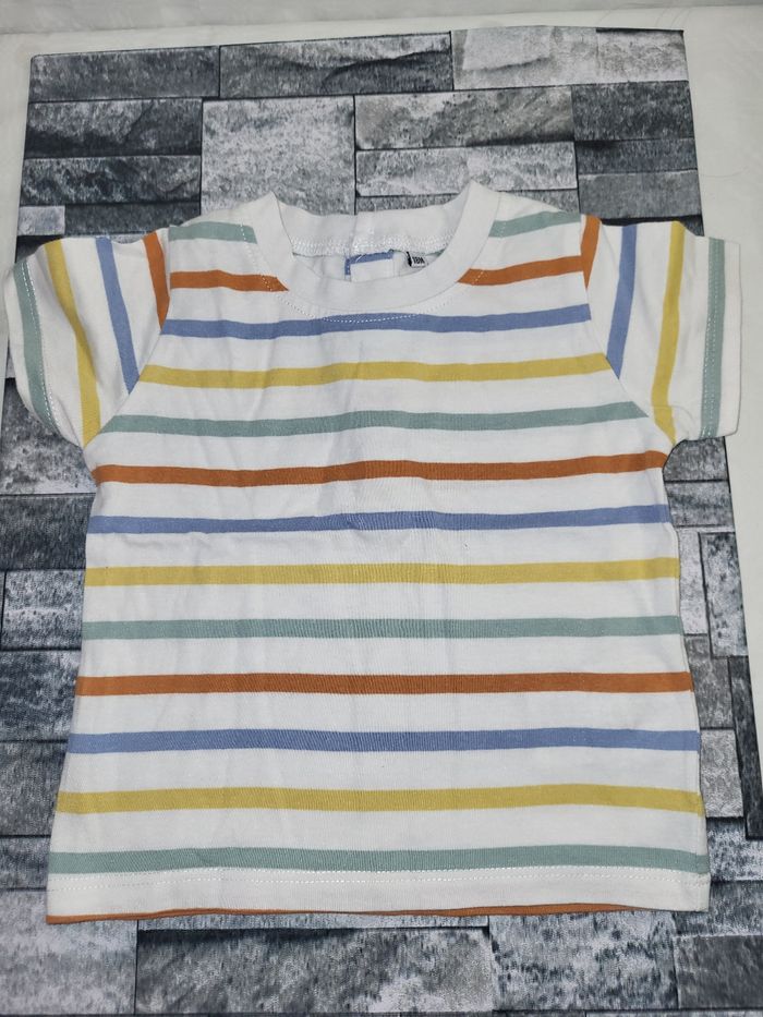 Ensemble salopette courte et tee-shirt - photo numéro 3