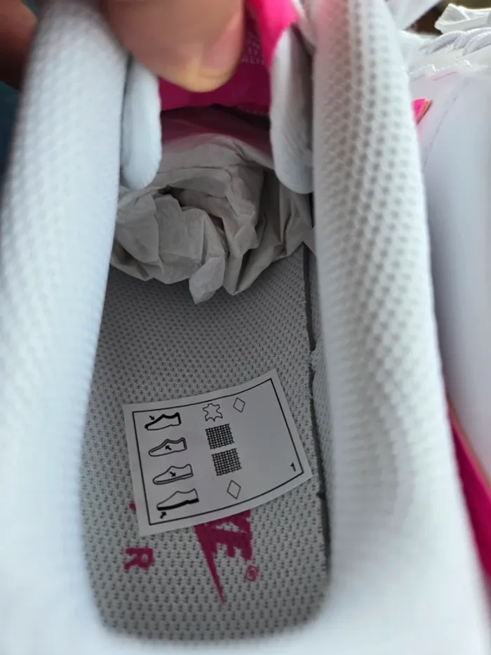 Nike air force 1 taille 38,5 neuves blanc rose fuchsia - photo numéro 6