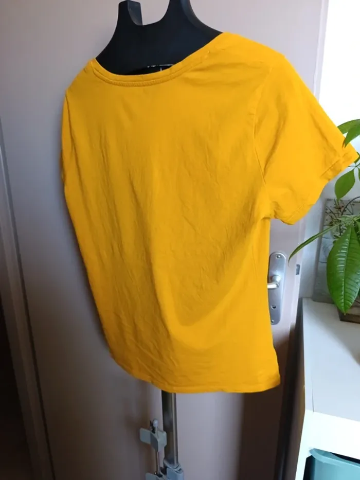 T-shirt moutarde - photo numéro 4