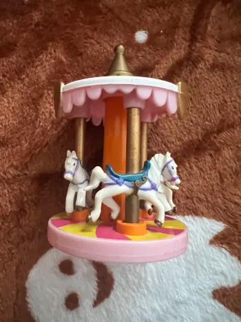 1995 Vintage Polly Pocket Bluebird Disney Carousel Magic Kingdom Castle