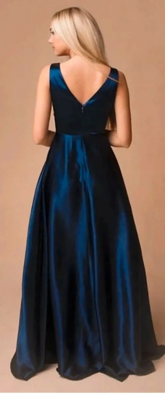 Robe longue satiné - photo numéro 3