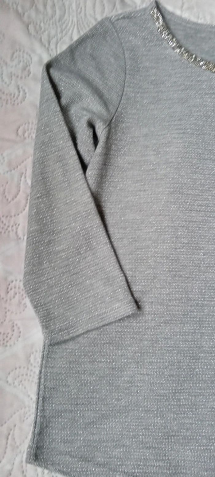 Pull de fêtes fin fil métallique argenté col strass gris femme Taille 1 - photo numéro 9