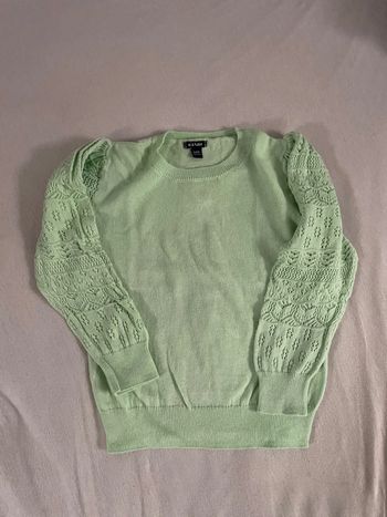 Pull léger manches ajourées