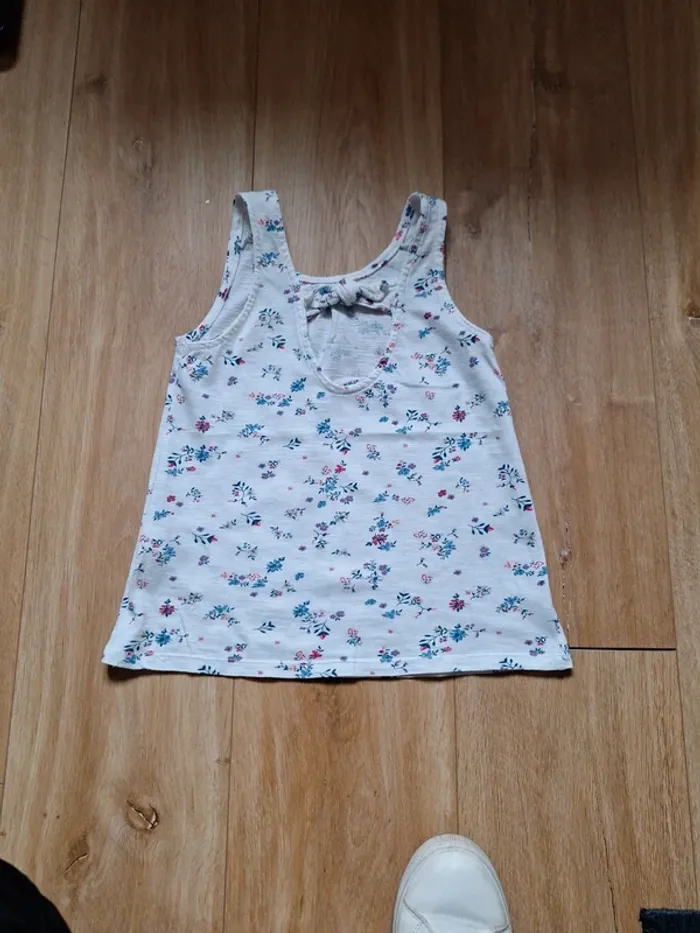 Tee shirt sans manche - photo numéro 2