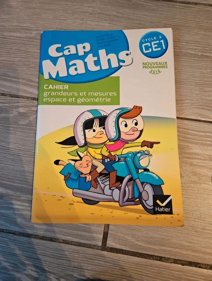 Livre scolaire cap maths Ce1