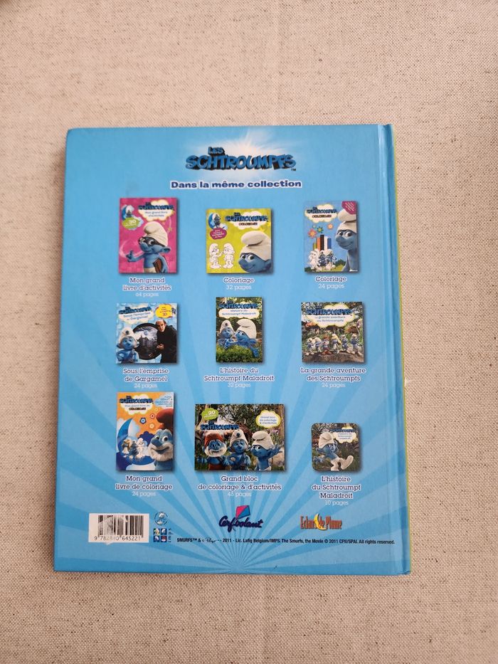 Livre "Les Schtroumpfs" - photo numéro 3