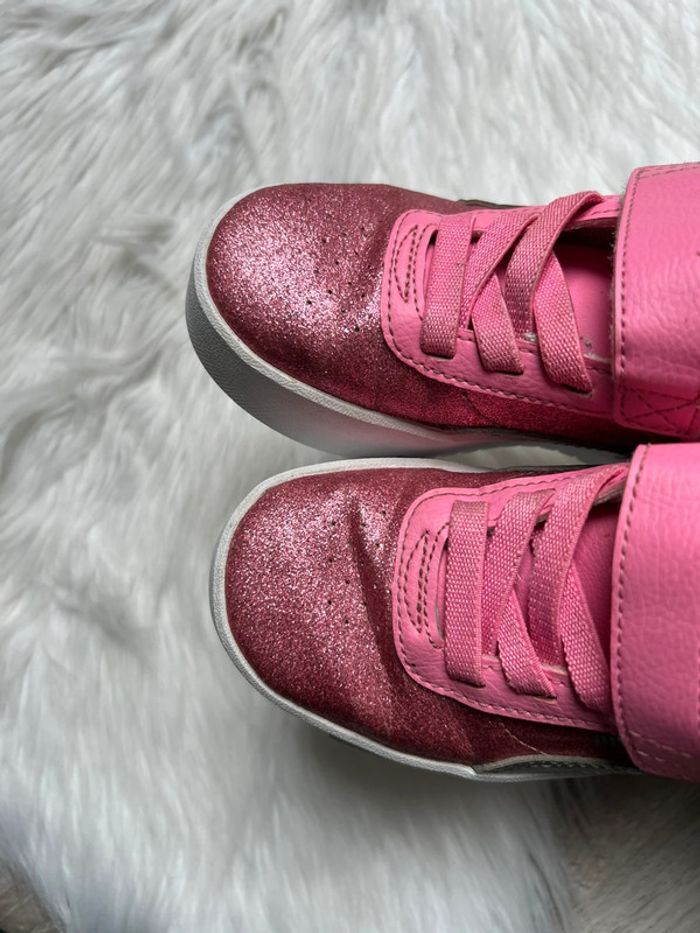 Superbes baskets PUMA rose pailleté - Pointure 28 - photo numéro 3