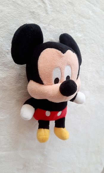 Peluche Mickey musicale