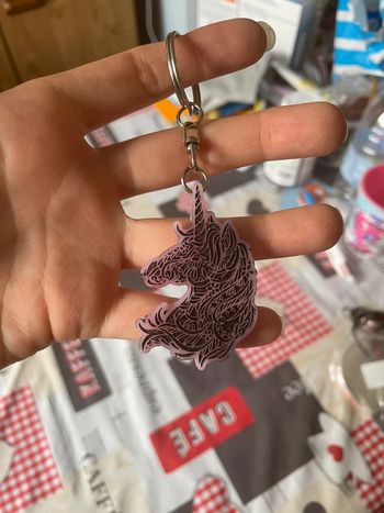Porte clés licorne en résine.
