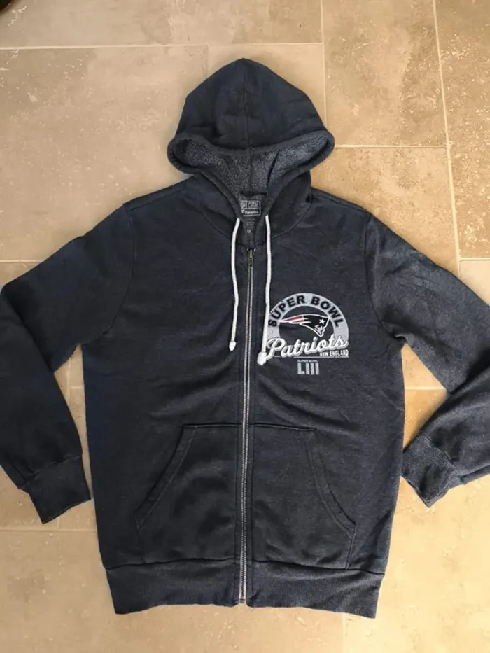 Magnifique sweat capuche zippé NFL M homme super Bowl New England LIII excellent état - photo numéro 2