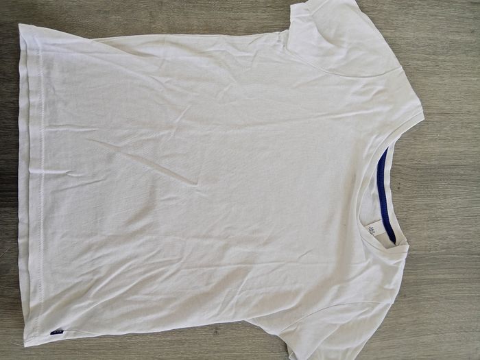 Tee shirt