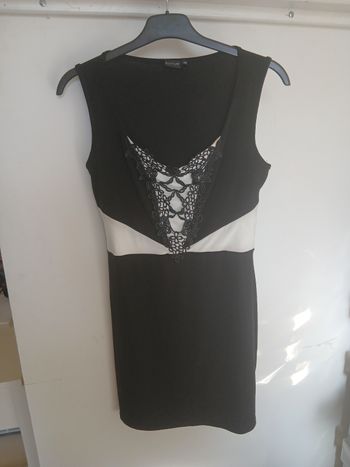 Robe style baroque dentelle noir et blanche 37/38