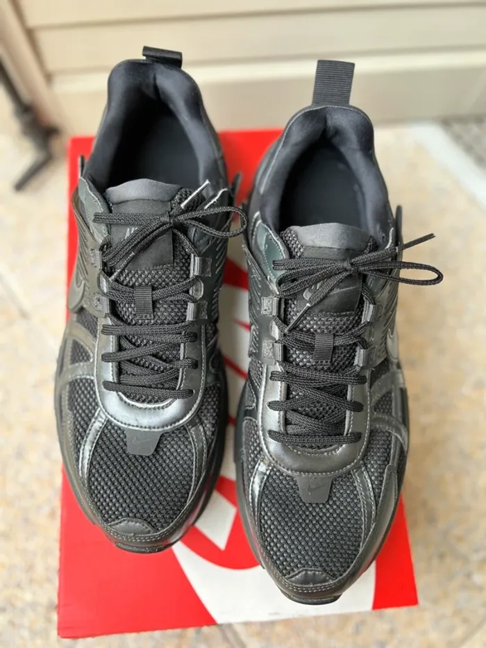 Chaussures baskets homme Nike v2k run taille 47 - photo numéro 3