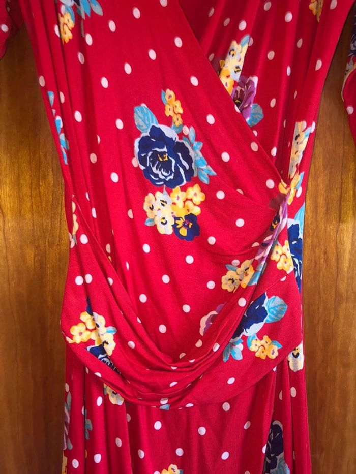 Robe rouge fleurie 36 Mer du Nord - photo numéro 2