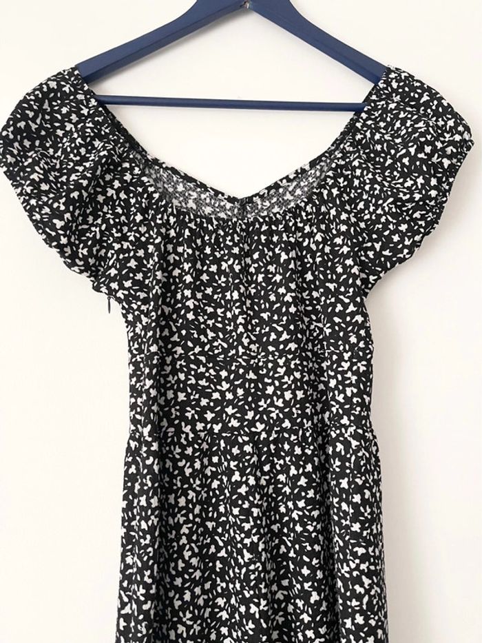 Magnifique combinaison longue noire et blanche Kiabi taille 34 avec petites manches ballon - photo numéro 6