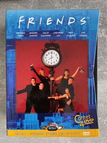 Coffret 4 DVD friends saison 2 intégrale en français.