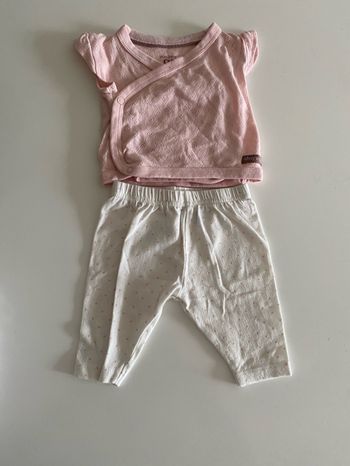 Ensemble legging et t-shirt