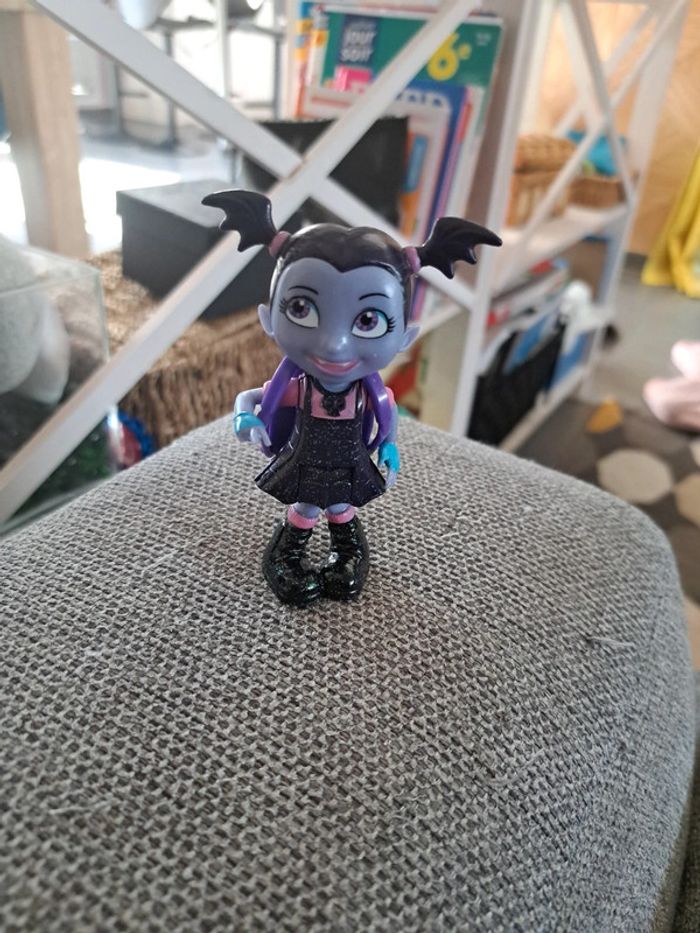 Vampirina