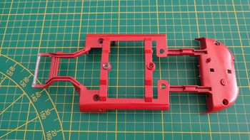 Carcasse châssis inférieur pièce miniature Bburago Burago Jaguar type E 1961 1/18 1/18e 1/18ème #C64