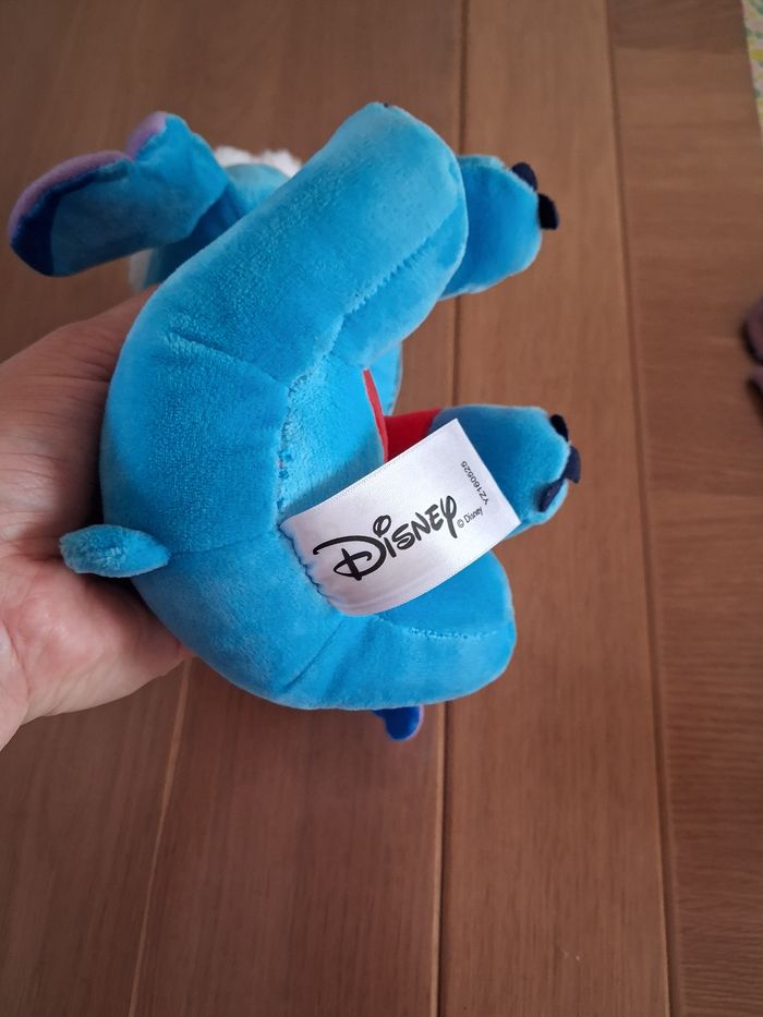 Peluche stitch Noël - photo numéro 3