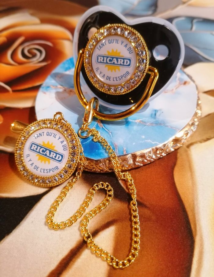 Tétine noir - photo numéro 2