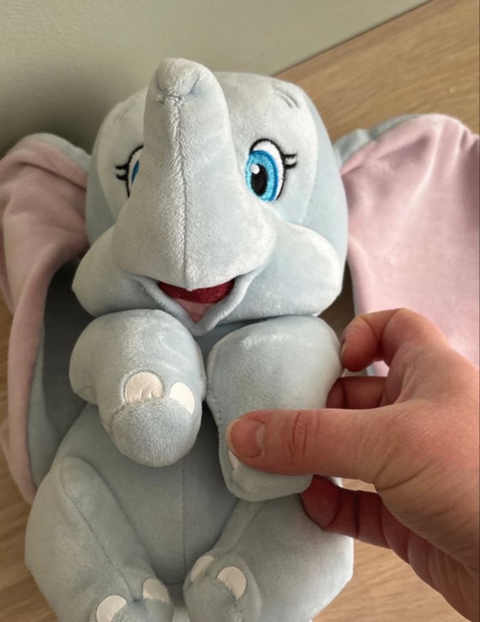 Peluche Dumbo Disney - photo numéro 3