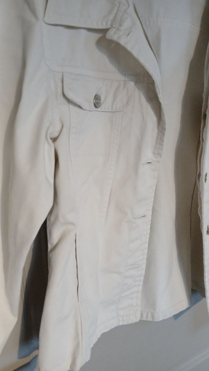 Veste blanche - photo numéro 5