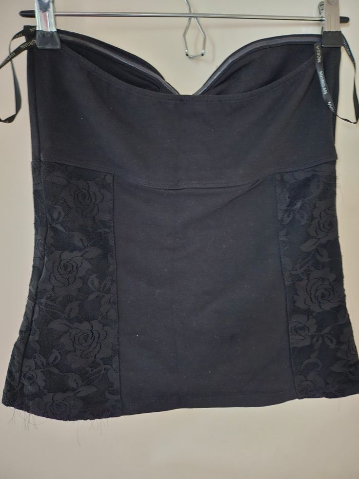 Bustier noir avec dentelles sur le côté - photo numéro 2