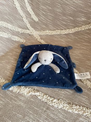 Peluche doudou plat 24cm Simba Toys lapin bleu et gris à pois étoile parfait état