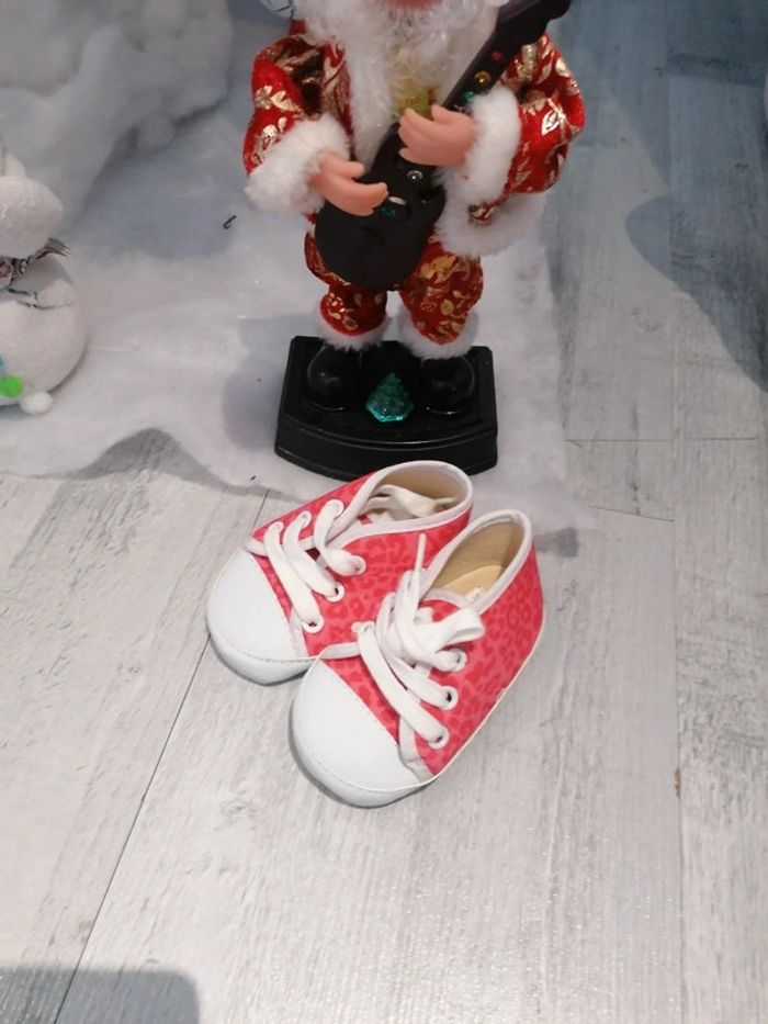Baskets bébé 👶 0- 6 mois - photo numéro 2