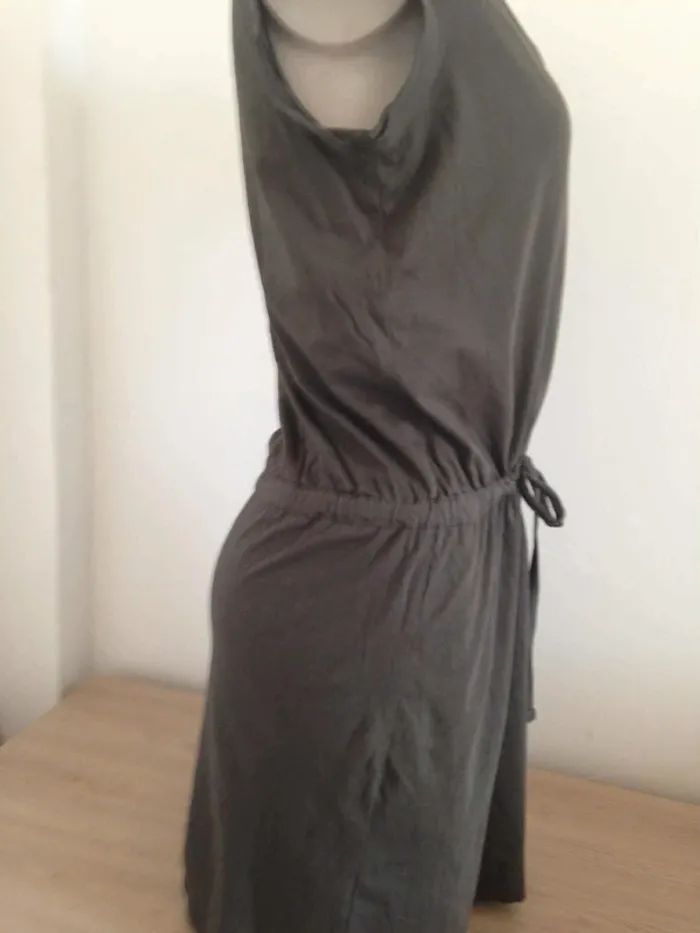 Robe col rond manches courtes épaule bijoux perles M 38 Etam - photo numéro 4