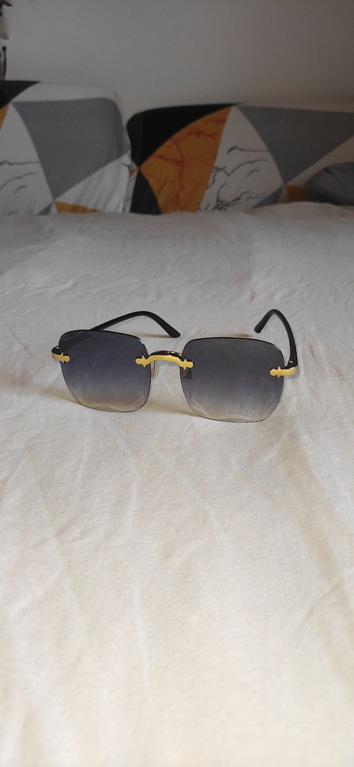 Lunettes de soleil