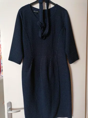 Robe en laine à poids lavande T. 3