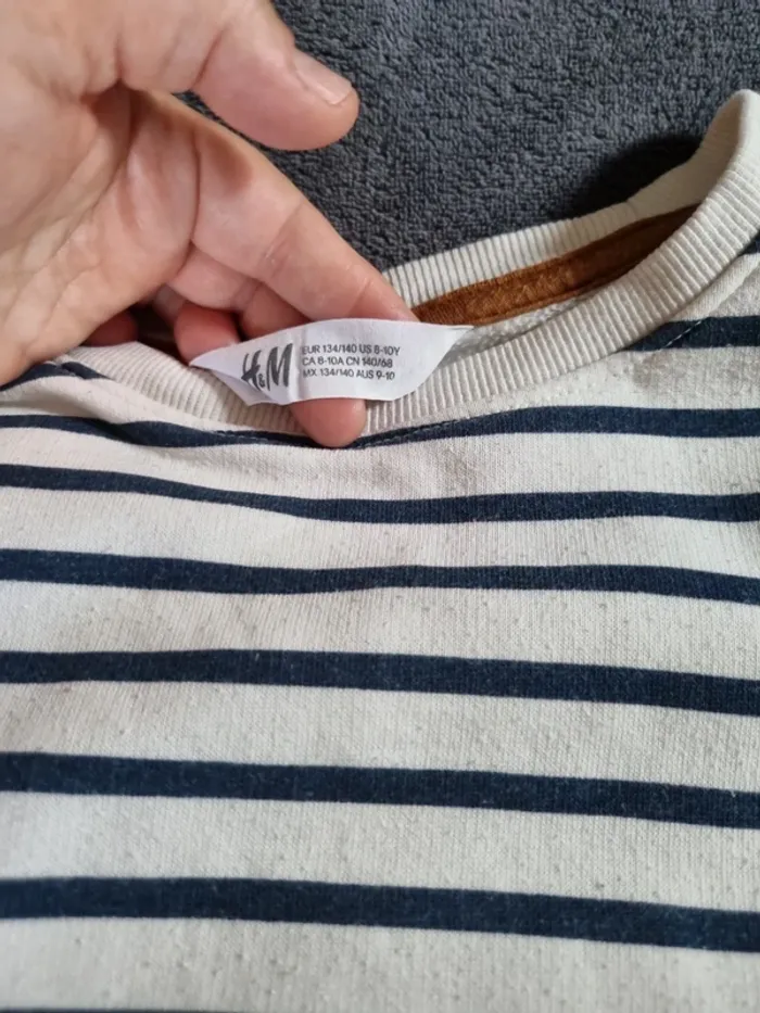 Marinière H&M 8-10ans - photo numéro 3
