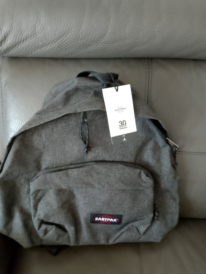 Cartable Eastpak - photo numéro 2