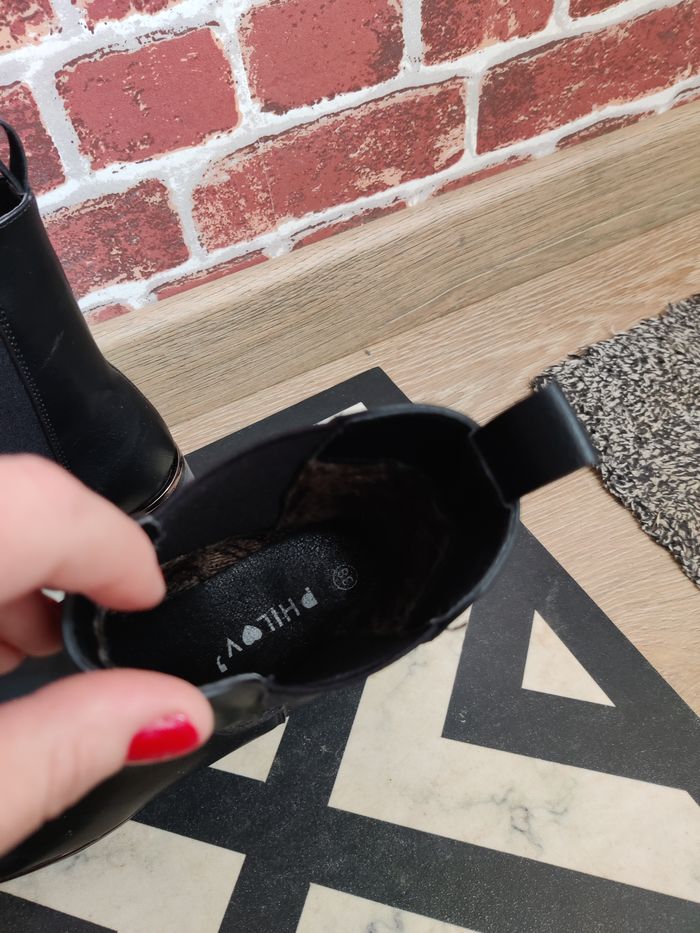 Bottines noires argentées Mi hautes Philov Taille 38 proche neuf - photo numéro 4