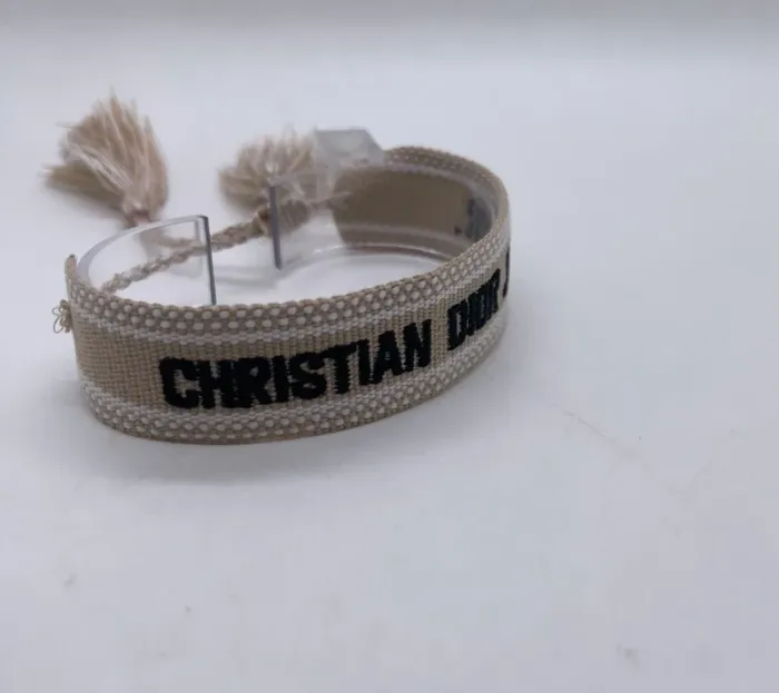 Bracelet tissu brodé taille réglable - photo numéro 4