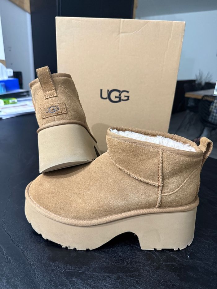 Bottes mi hautes UGG