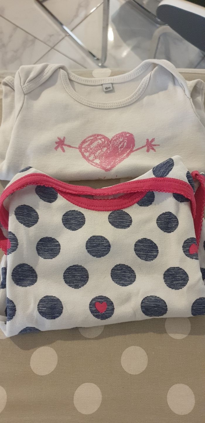 Lot body manches courtes