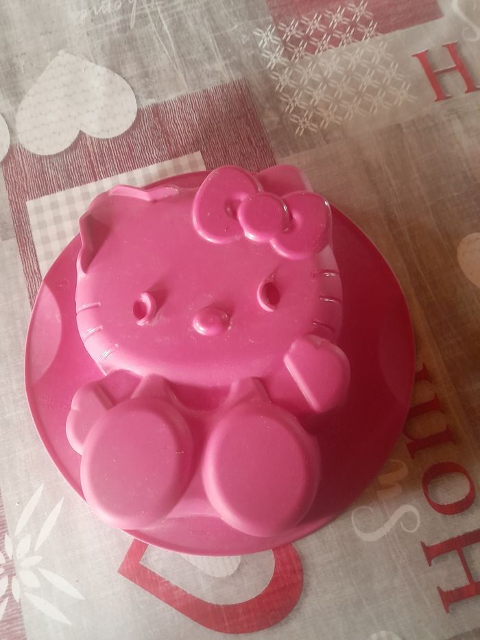 Moule hello kitty - photo numéro 2